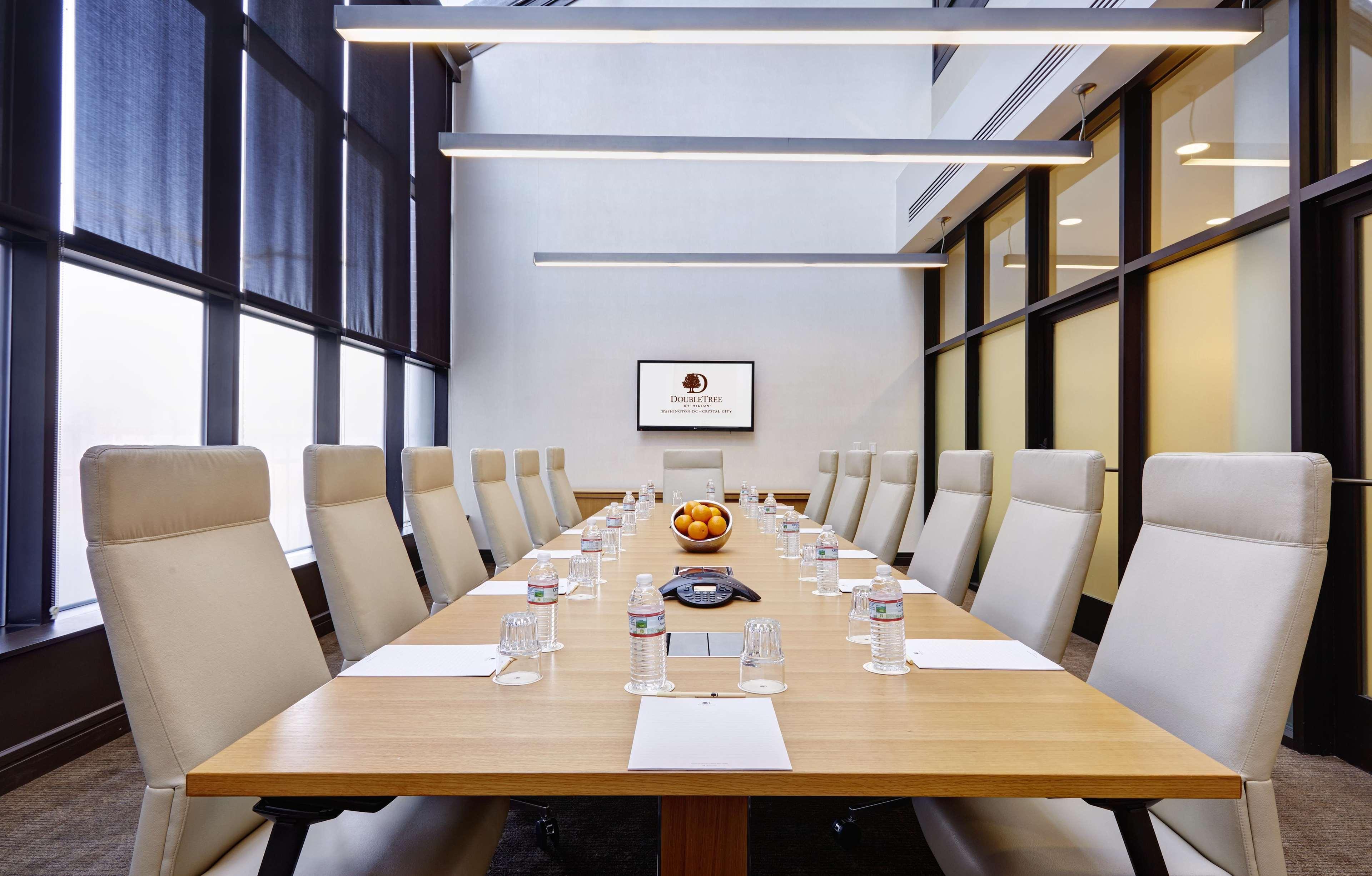 Doubletree By Hilton Washington Dc - Crystal City Arlington Exteriör bild