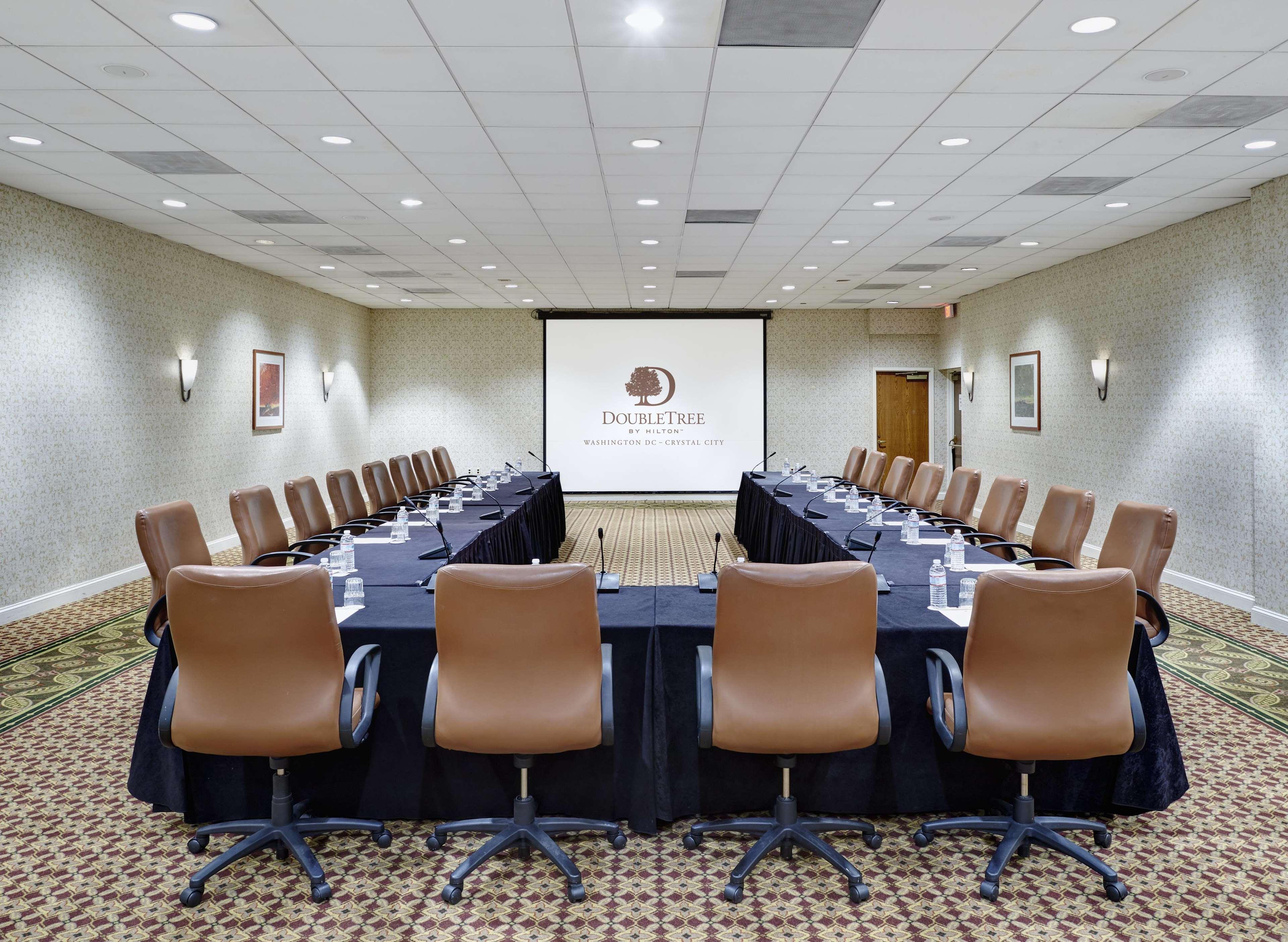 Doubletree By Hilton Washington Dc - Crystal City Arlington Exteriör bild