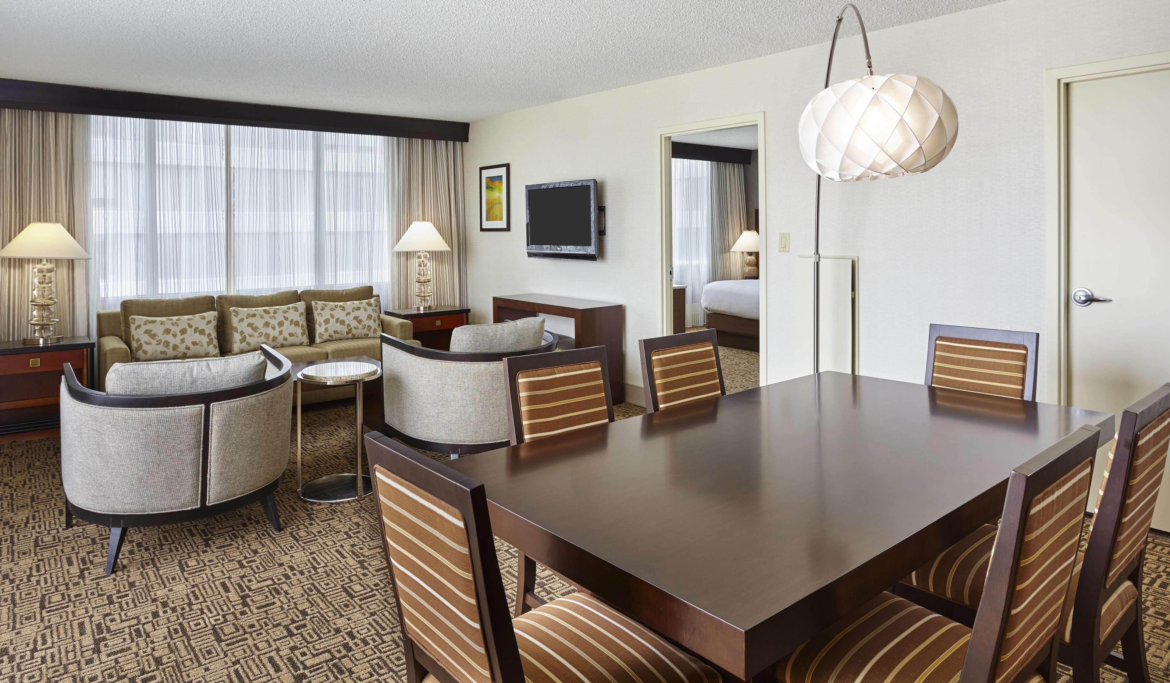 Doubletree By Hilton Washington Dc - Crystal City Arlington Exteriör bild