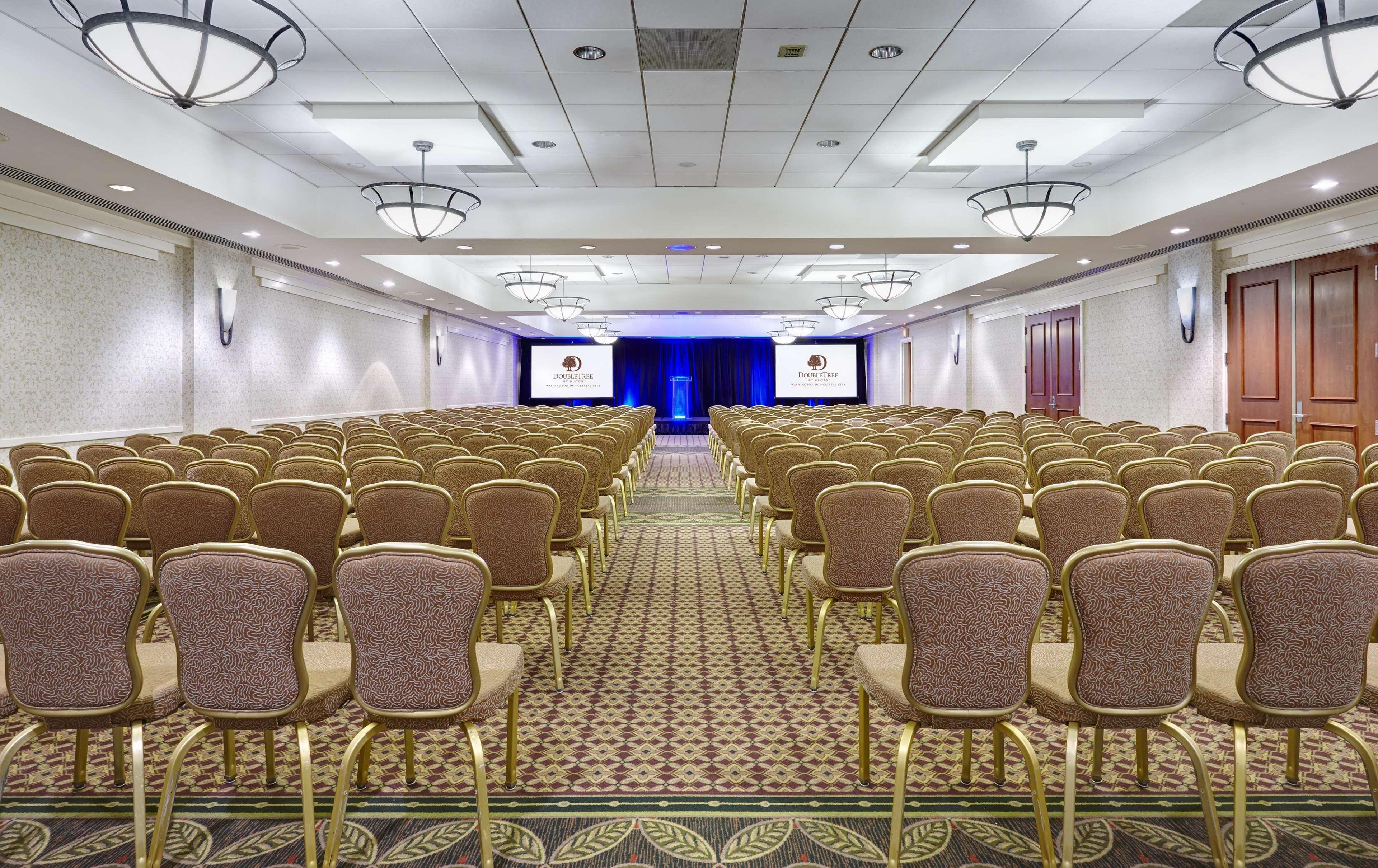 Doubletree By Hilton Washington Dc - Crystal City Arlington Exteriör bild