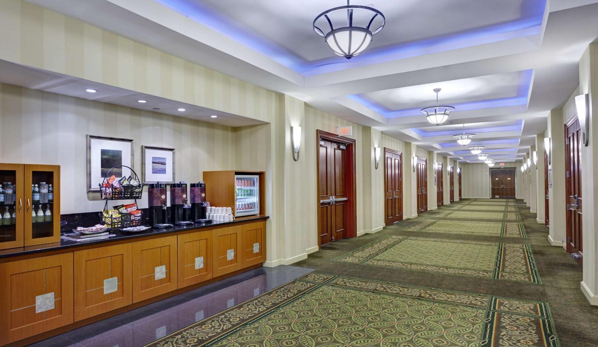 Doubletree By Hilton Washington Dc - Crystal City Arlington Exteriör bild