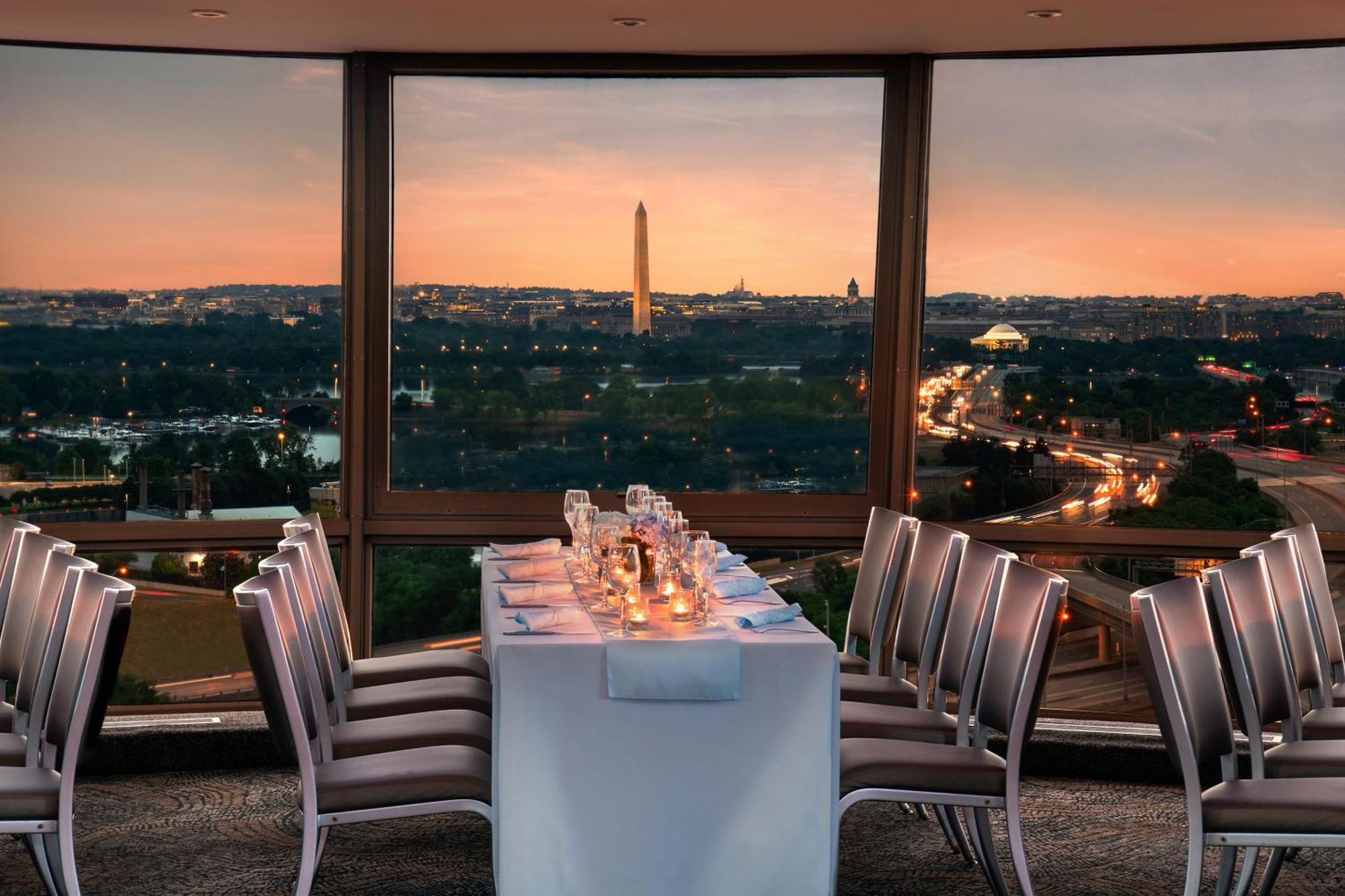 Doubletree By Hilton Washington Dc - Crystal City Arlington Exteriör bild