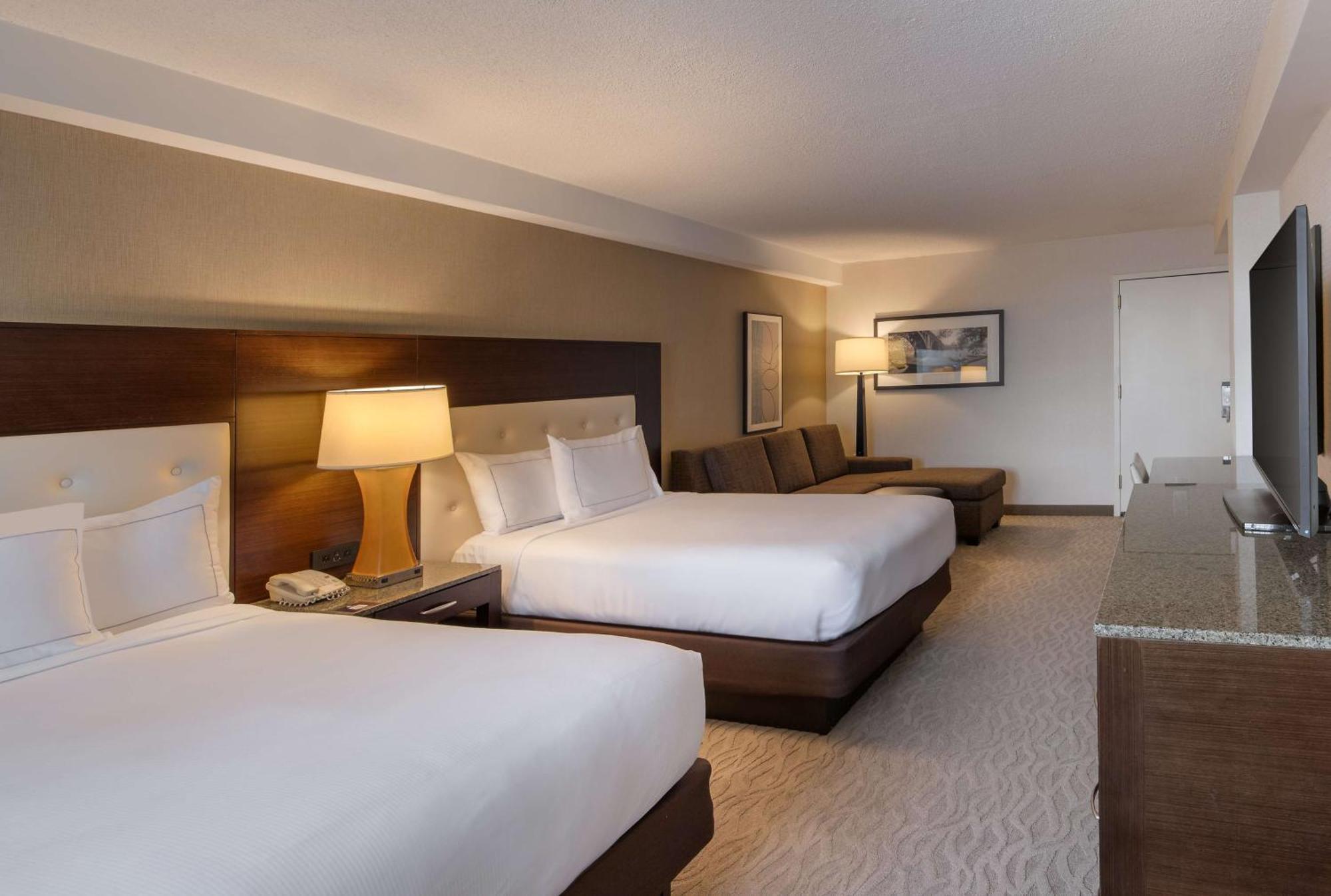 Doubletree By Hilton Washington Dc - Crystal City Arlington Exteriör bild